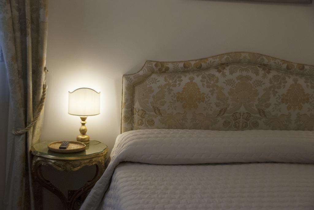 Residenza Calle Larga San Marco Венеция Екстериор снимка