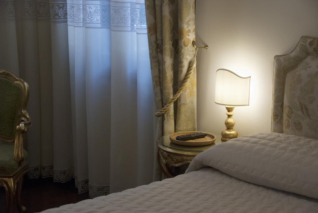 Residenza Calle Larga San Marco Венеция Екстериор снимка