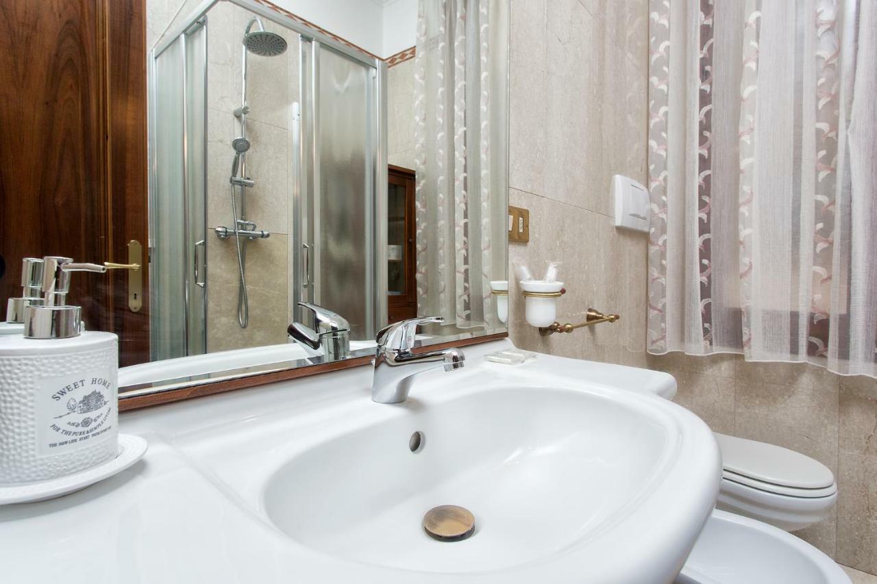 Residenza Calle Larga San Marco Венеция Екстериор снимка