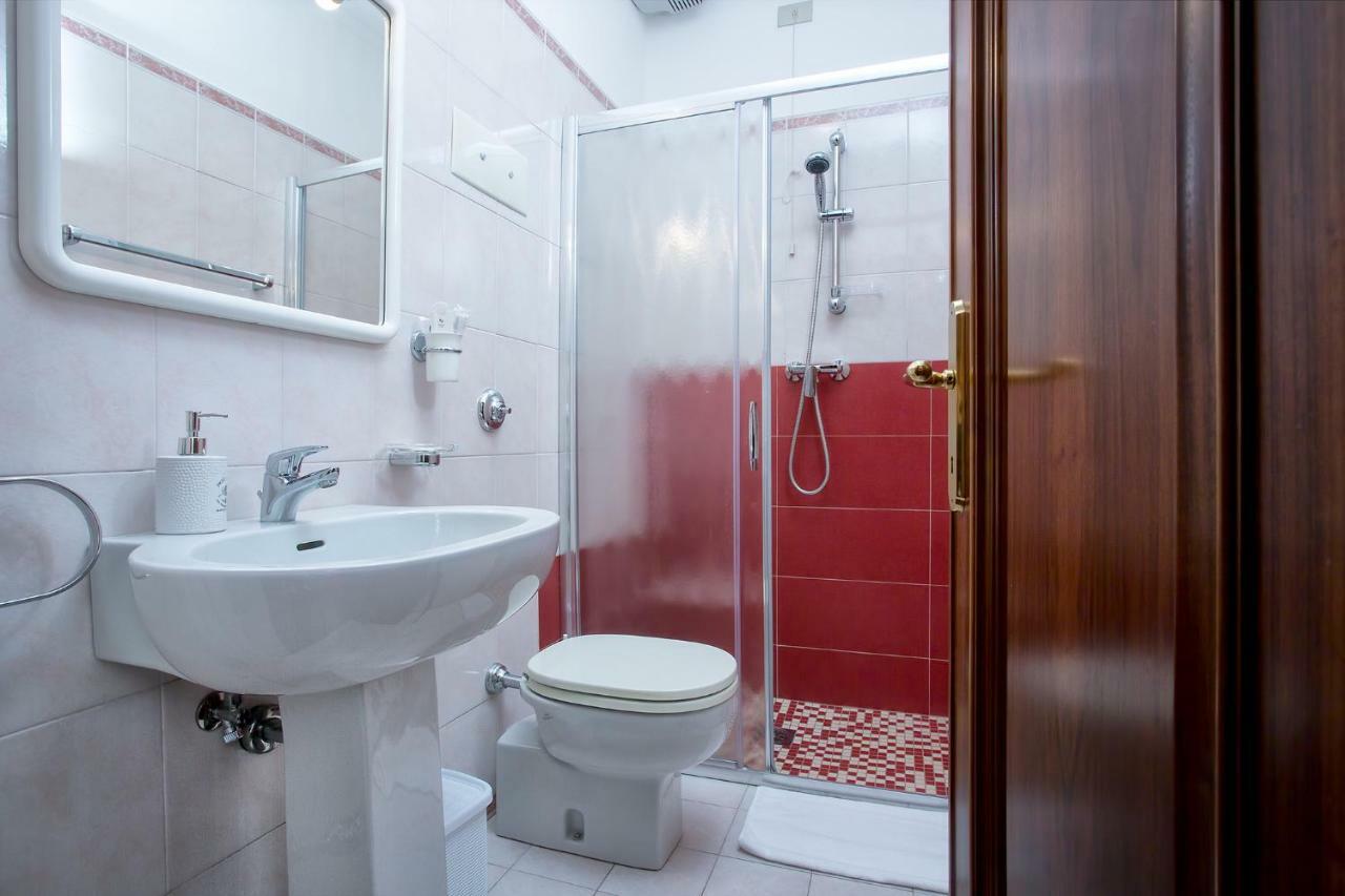 Residenza Calle Larga San Marco Венеция Екстериор снимка