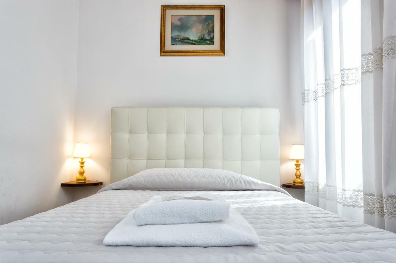Residenza Calle Larga San Marco Венеция Екстериор снимка